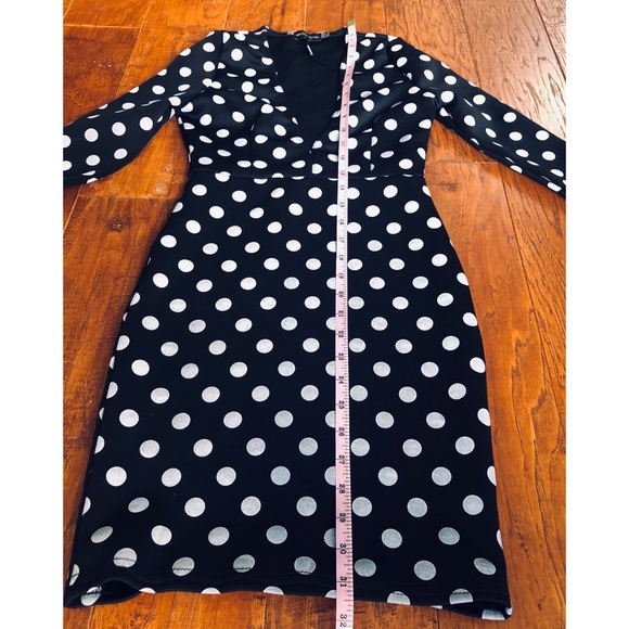 NWOT Pretty Little Thing Polka dot dress - Picture 6 of 8